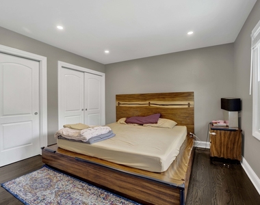 1135 Crestwood Drive - Photo Thumbnail 17