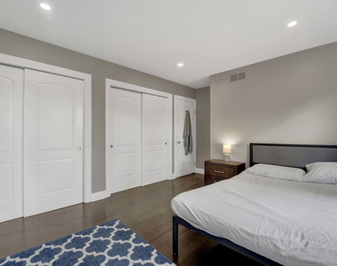 1135 Crestwood Drive - Photo Thumbnail 15