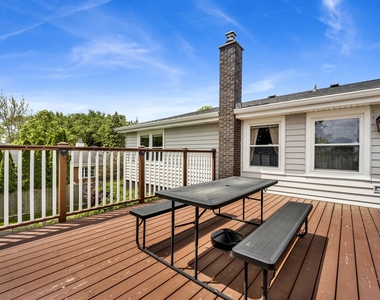 1135 Crestwood Drive - Photo Thumbnail 28