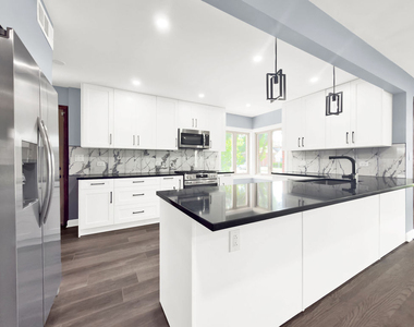 5845 S Sayre Avenue - Photo Thumbnail 8