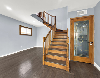 5845 S Sayre Avenue - Photo Thumbnail 5