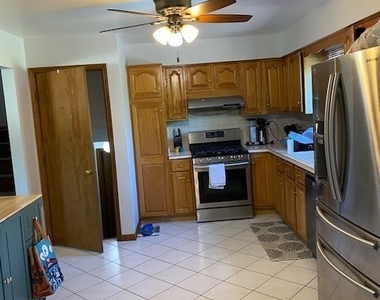 253 W Kimbell Avenue - Photo Thumbnail 5