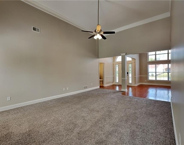 3761 Carmen Court Sw - Photo Thumbnail 1