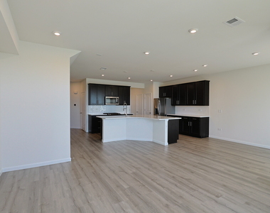 2287 Ryegrass Lane - Photo Thumbnail 9