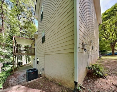620 Gregory Manor Drive Sw - Photo Thumbnail 16