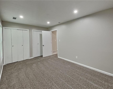 620 Gregory Manor Drive Sw - Photo Thumbnail 12