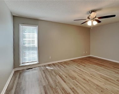 3912 Sharpel Lane Nw - Photo Thumbnail 6