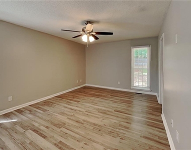 3912 Sharpel Lane Nw - Photo Thumbnail 5