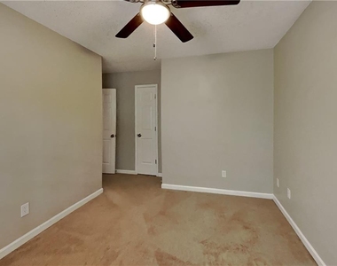 2671 Ashley Drive N - Photo Thumbnail 14