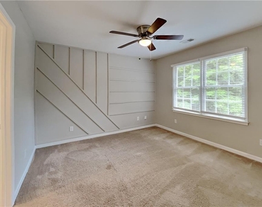 2671 Ashley Drive N - Photo Thumbnail 11