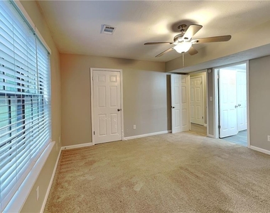 4750 Jamerson Forest Circle - Photo Thumbnail 6
