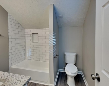 4750 Jamerson Forest Circle - Photo Thumbnail 10