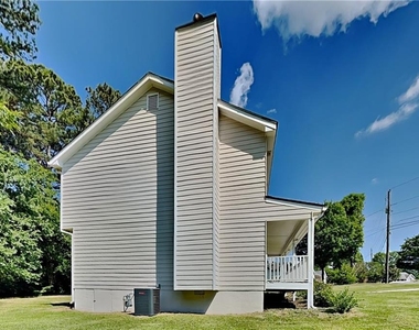 1275 Shamrock Hill Circle - Photo Thumbnail 15