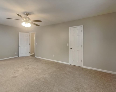 335 Olde Bridge Way - Photo Thumbnail 6