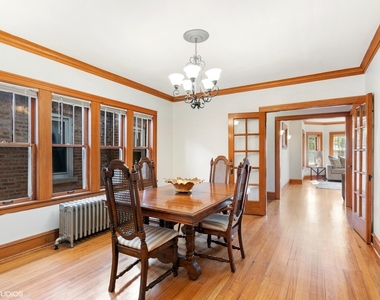 6017 N Austin Avenue - Photo Thumbnail 8
