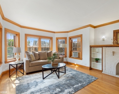6017 N Austin Avenue - Photo Thumbnail 3