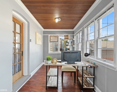 6017 N Austin Avenue - Photo Thumbnail 9