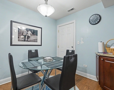 857 W Ainslie Street - Photo Thumbnail 10