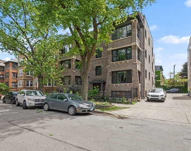 857 W Ainslie Street - Photo Thumbnail 2