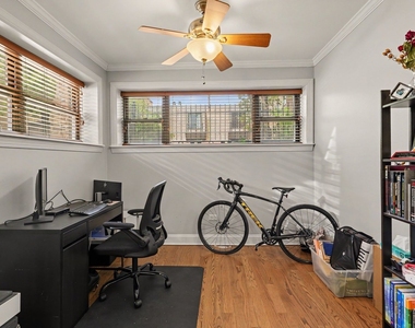 857 W Ainslie Street - Photo Thumbnail 17