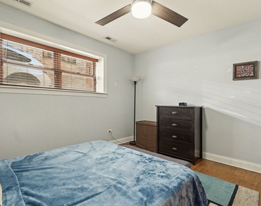 857 W Ainslie Street - Photo Thumbnail 25