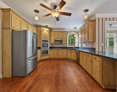 1792 Bristol Farms Court - Photo Thumbnail 20