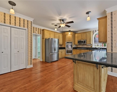 1792 Bristol Farms Court - Photo Thumbnail 19