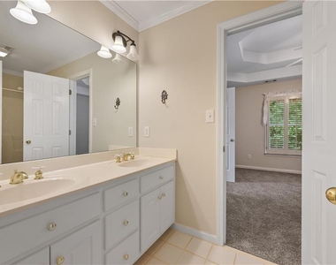 1792 Bristol Farms Court - Photo Thumbnail 40