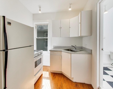 812 W 19th Street - Photo Thumbnail 6