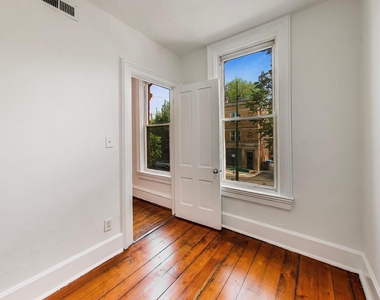 812 W 19th Street - Photo Thumbnail 10