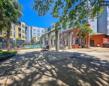 401 16th Street Nw - Photo Thumbnail 32
