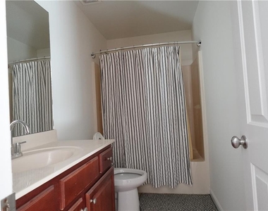 1921 Binnies Way - Photo Thumbnail 22