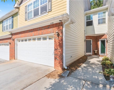 1126 Treymont - Photo Thumbnail 1