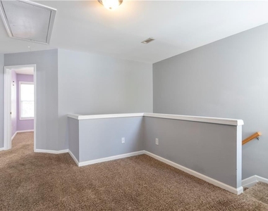 1126 Treymont - Photo Thumbnail 12