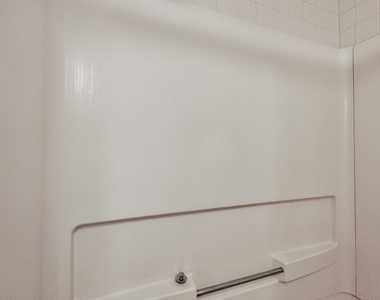 212 Amherst Court - Photo Thumbnail 28