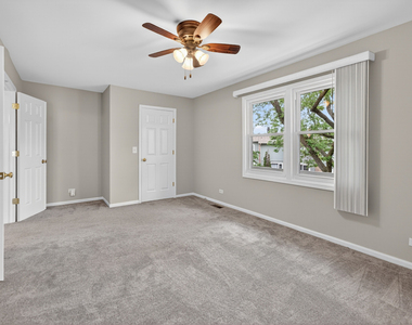 212 Amherst Court - Photo Thumbnail 23