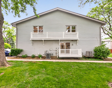 212 Amherst Court - Photo Thumbnail 7