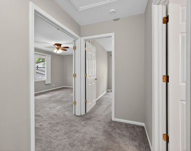212 Amherst Court - Photo Thumbnail 20
