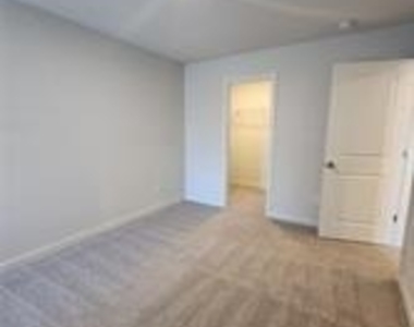 2044 Underwood Drive - Photo Thumbnail 22