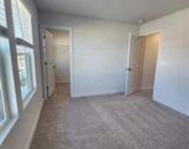 2044 Underwood Drive - Photo Thumbnail 23