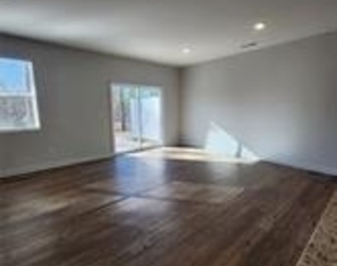 2044 Underwood Drive - Photo Thumbnail 8