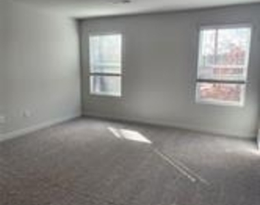 2044 Underwood Drive - Photo Thumbnail 11