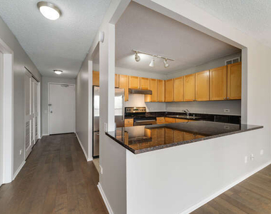 30 E Huron Street - Photo Thumbnail 1