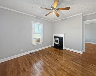 109 Vine Street Sw - Photo Thumbnail 4