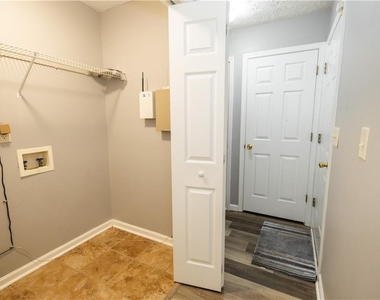 599 Rivulett Court - Photo Thumbnail 23