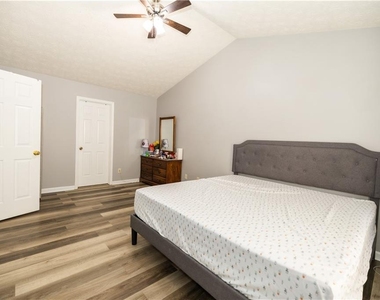 599 Rivulett Court - Photo Thumbnail 11