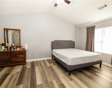 599 Rivulett Court - Photo Thumbnail 10
