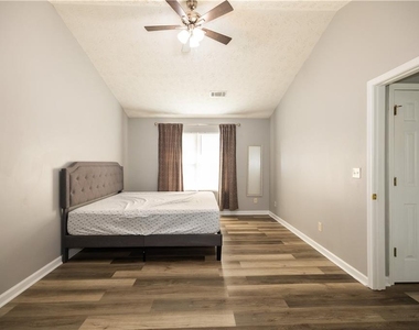 599 Rivulett Court - Photo Thumbnail 14