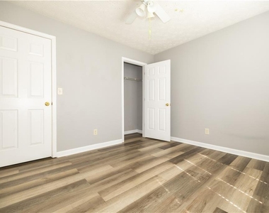 599 Rivulett Court - Photo Thumbnail 17