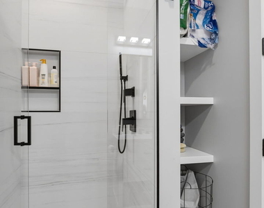 2137 W Ohio Street - Photo Thumbnail 13